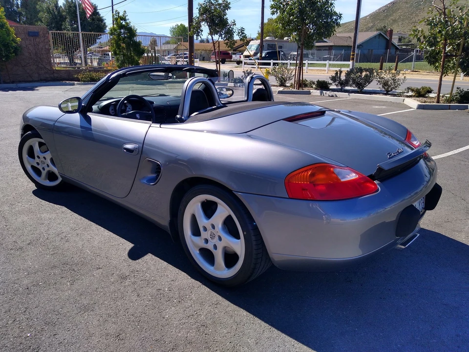 2001 Porsche 986 Boxster - Image 13 of 19