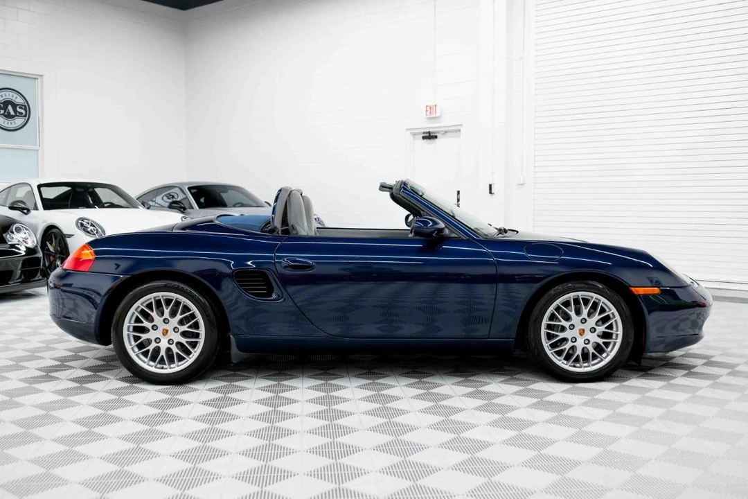 2001 Porsche 986 Boxster - Image 7 of 31