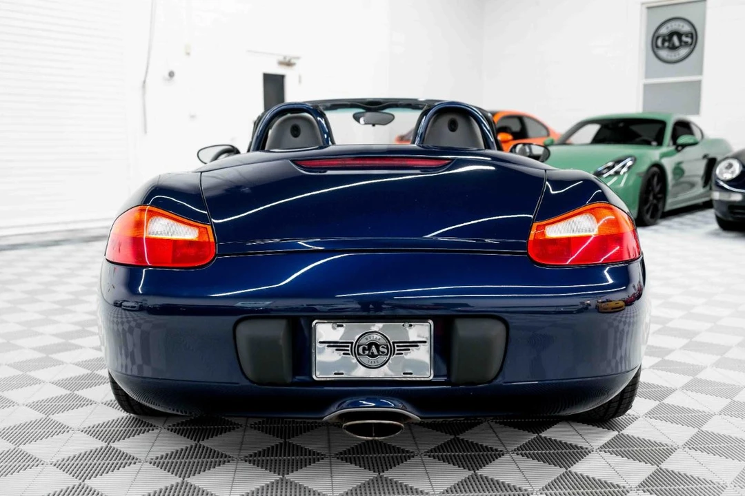 2001 Porsche 986 Boxster - Image 9 of 31