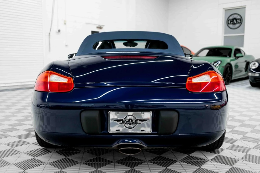 2001 Porsche 986 Boxster - Image 17 of 31