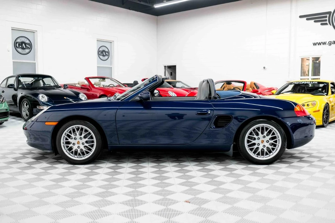 2001 Porsche 986 Boxster - Image 11 of 31