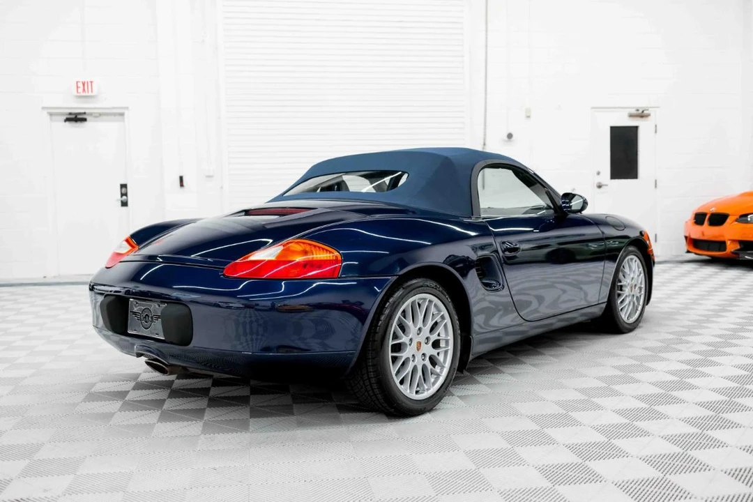 2001 Porsche 986 Boxster - Image 16 of 31