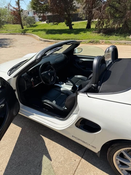 2001 Porsche 986 Boxster - Image 11 of 17