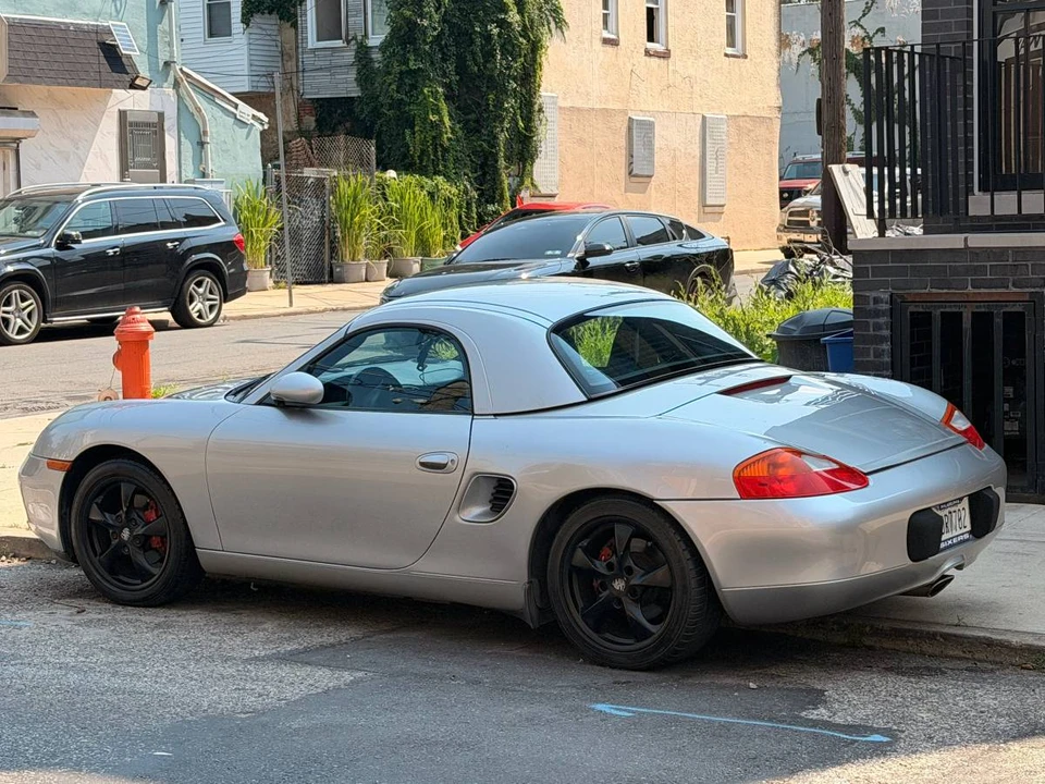 2001 Porsche 986 Boxster - Image 6 of 18