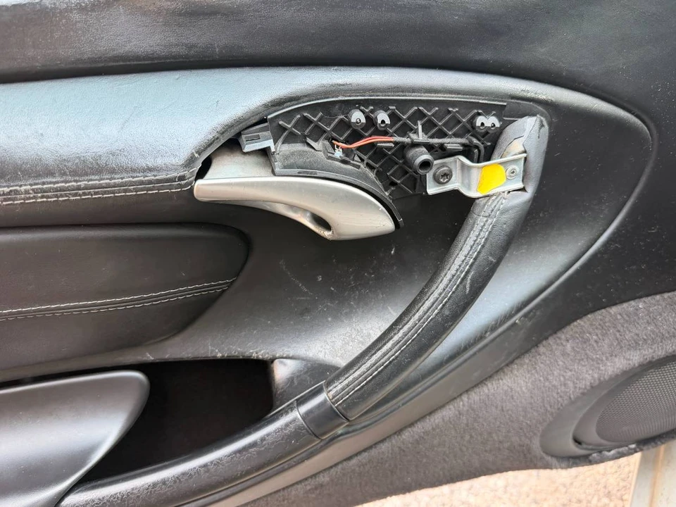 2001 Porsche 986 Boxster - Image 14 of 18