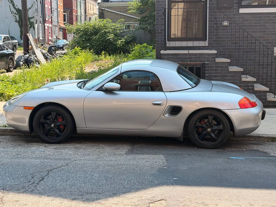 2001 Porsche 986 Boxster - Image 5 of 18