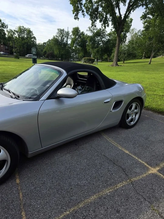 2001 Porsche 986 Boxster - Image 2 of 8