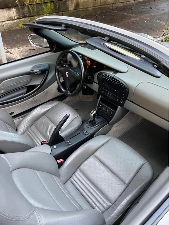 2001 Porsche 986 Boxster - Image 9 of 16