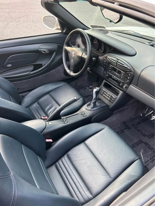 2001 Porsche 986 Boxster - Image 12 of 16
