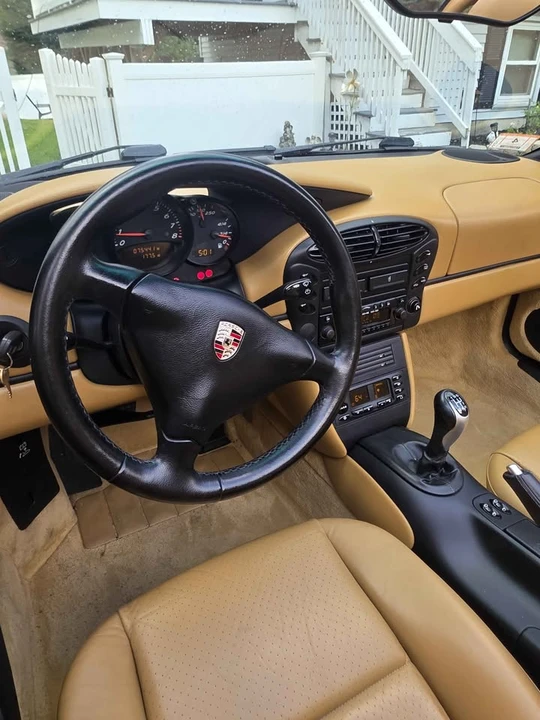 2001 Porsche 986 Boxster - Image 9 of 16