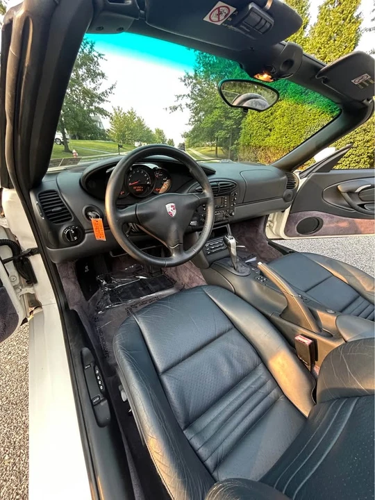 2001 Porsche 986 Boxster - Image 10 of 16