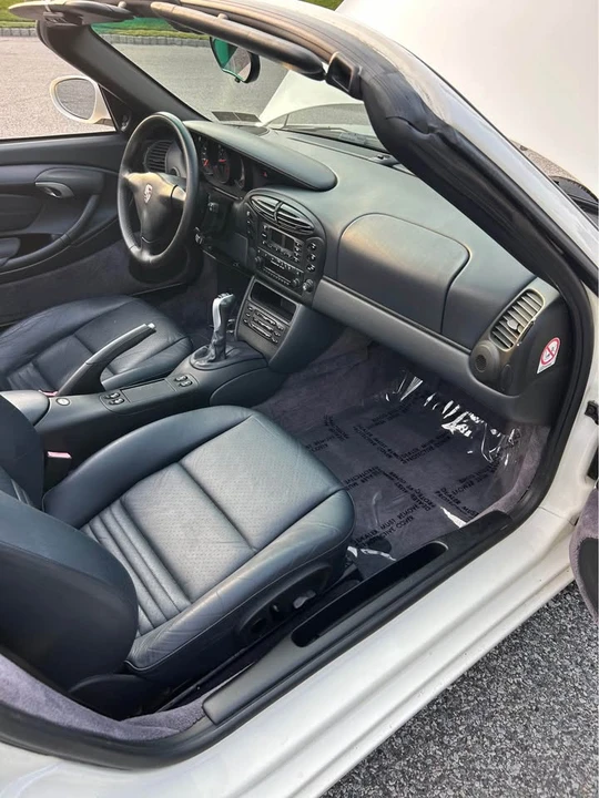 2001 Porsche 986 Boxster - Image 14 of 16