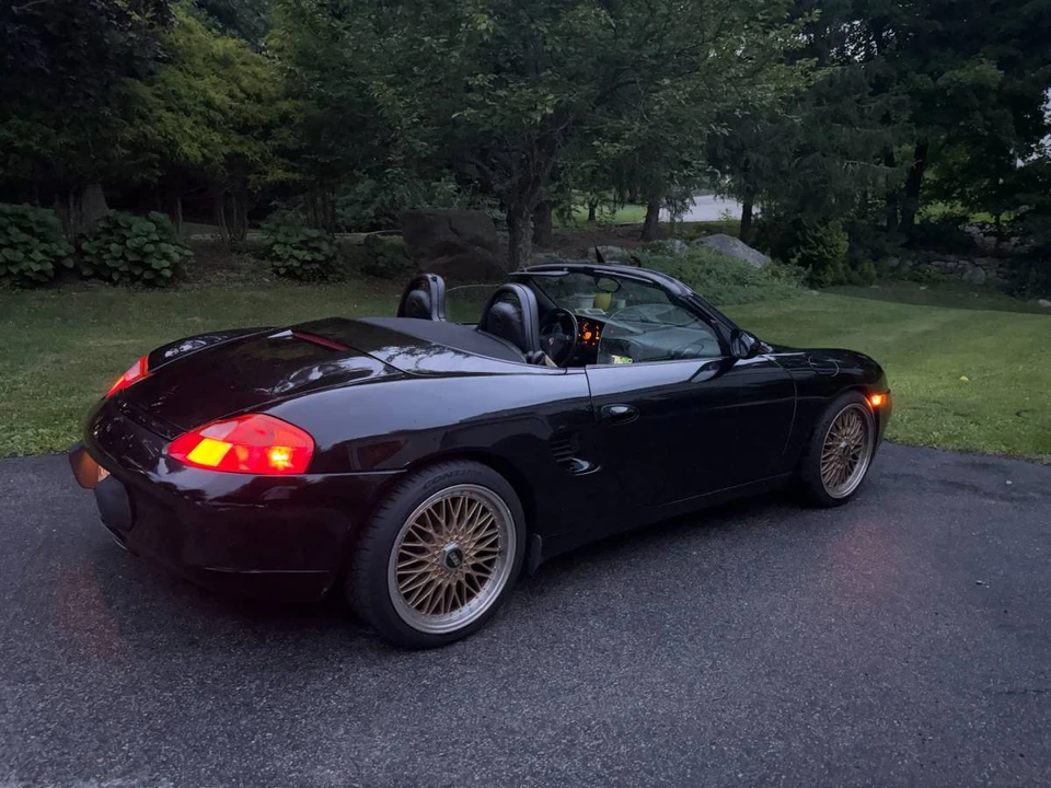 2001 Porsche 986 Boxster - Image 2 of 11