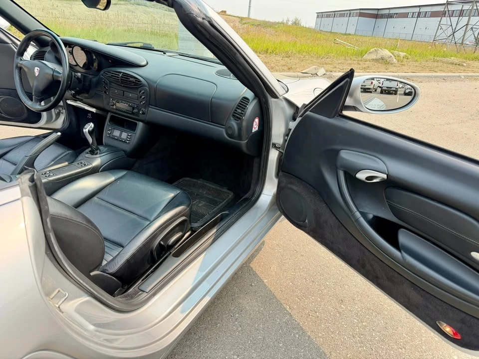 2001 Porsche 986 Boxster - Image 14 of 15