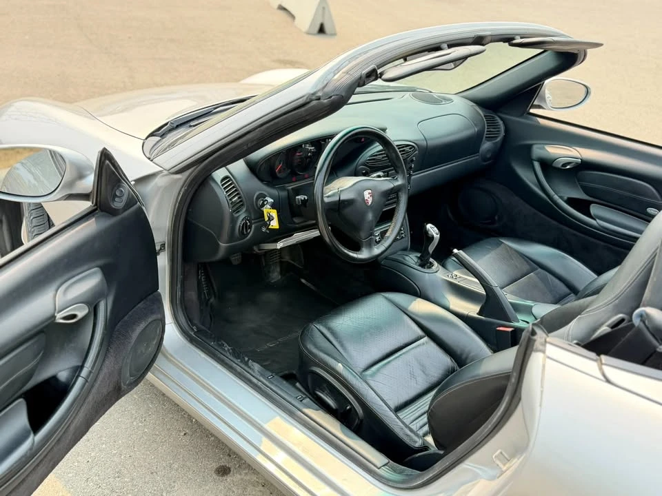 2001 Porsche 986 Boxster - Image 11 of 15