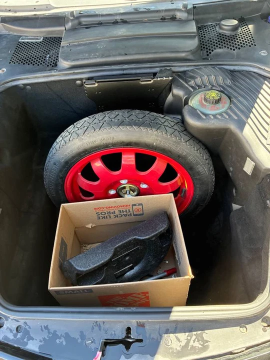 2001 Porsche 986 Boxster - Image 6 of 9