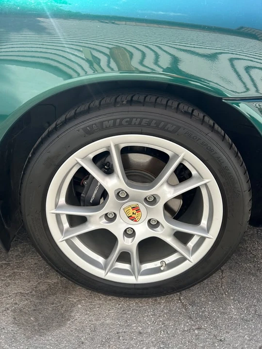 2001 Porsche 986 Boxster - Image 16 of 17