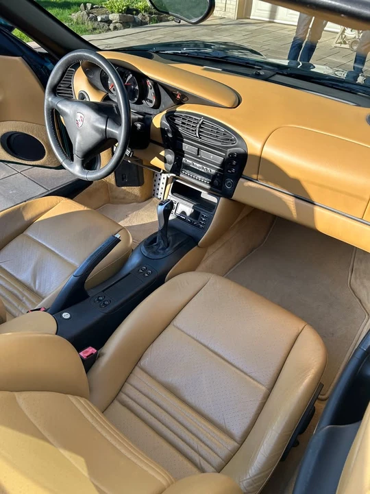 2001 Porsche 986 Boxster - Image 12 of 17