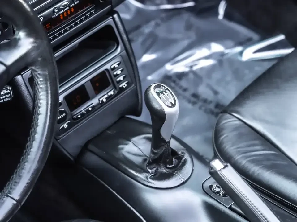 2001 Porsche 986 Boxster - Image 14 of 18