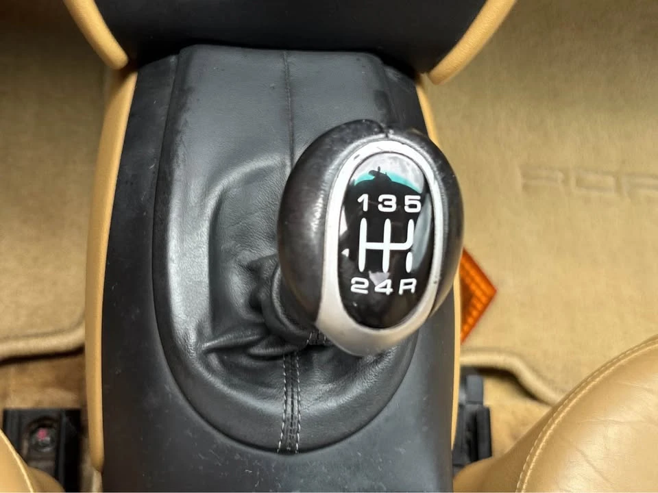 2001 Porsche 986 Boxster - Image 10 of 12