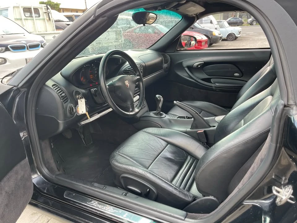 2001 Porsche 986 Boxster - Image 12 of 19