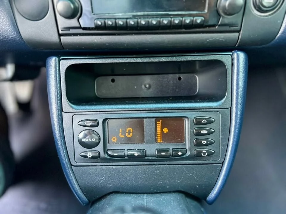2001 Porsche 986 Boxster - Image 14 of 20