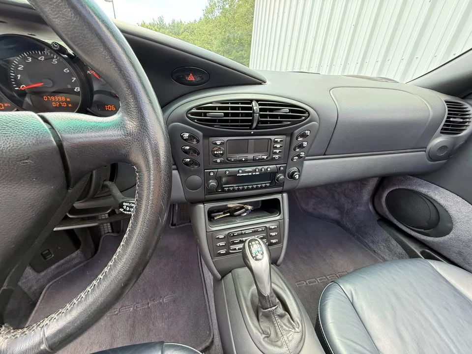 2001 Porsche 986 Boxster - Image 18 of 20