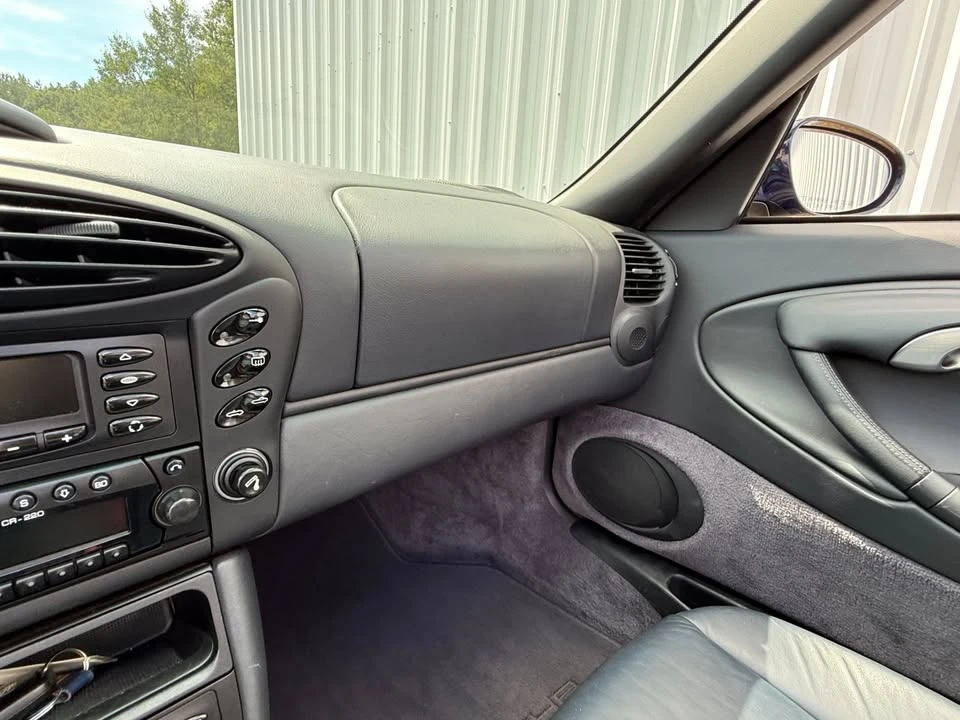 2001 Porsche 986 Boxster - Image 10 of 20