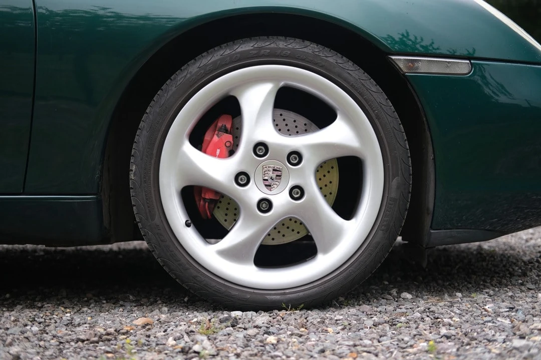 2001 Porsche 986 Boxster S - Image 18 of 30