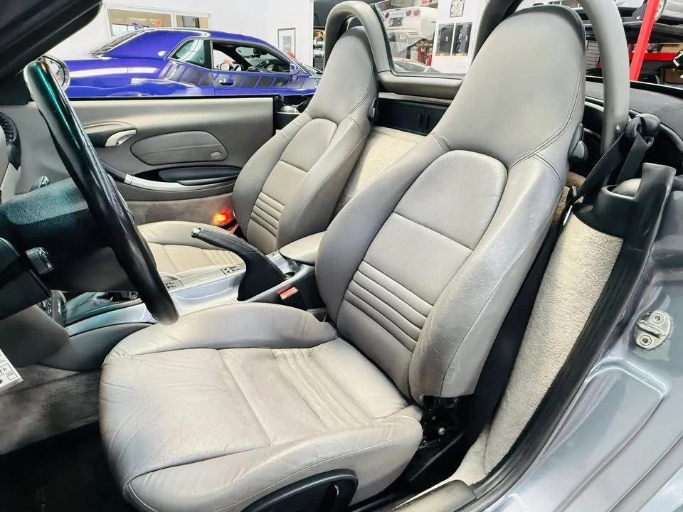 2001 Porsche 986 Boxster S - Image 16 of 17