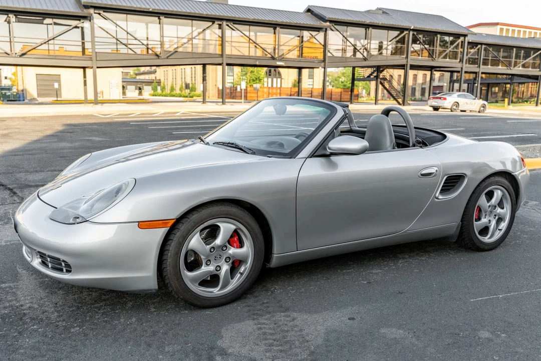2001 Porsche 986 Boxster S - Image 11 of 31