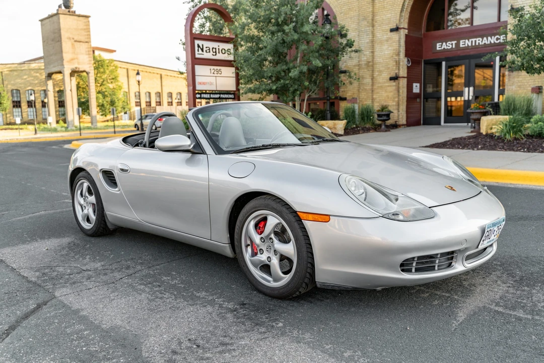 2001 Porsche 986 Boxster S - Image 16 of 31