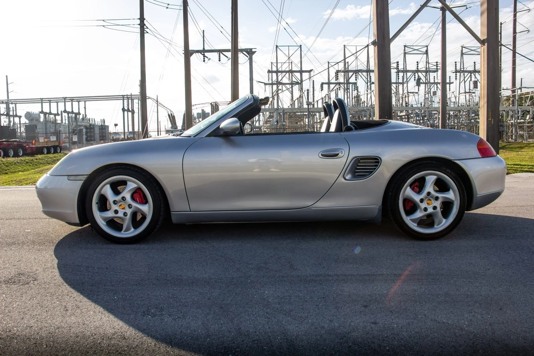 2001 Porsche 986 Boxster S - Image 17 of 31