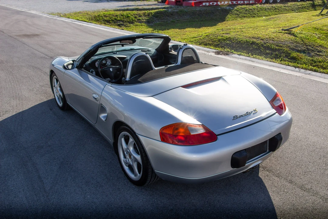 2001 Porsche 986 Boxster S - Image 15 of 31