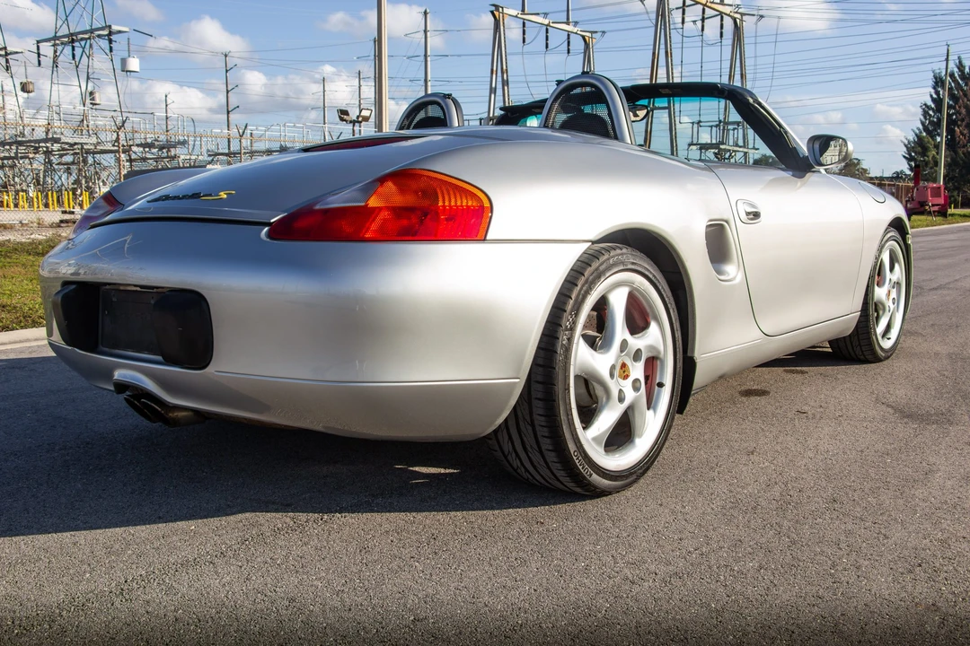 2001 Porsche 986 Boxster S - Image 12 of 31