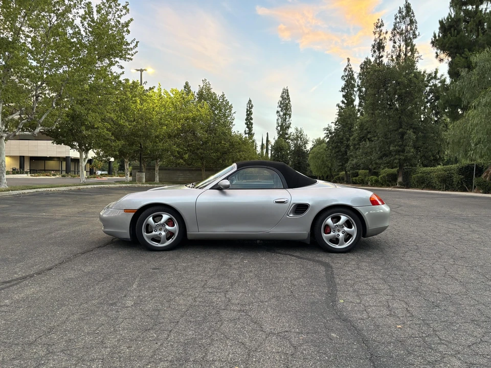 2001 Porsche 986 Boxster S - Image 24 of 31