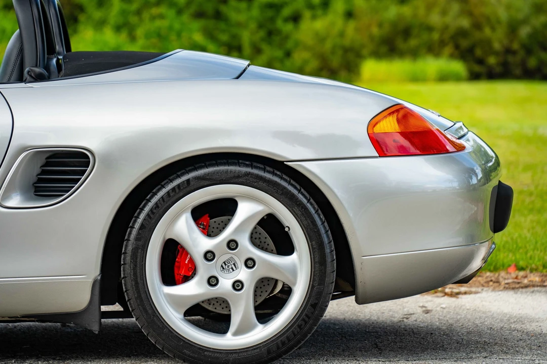 2001 Porsche 986 Boxster S - Image 19 of 31