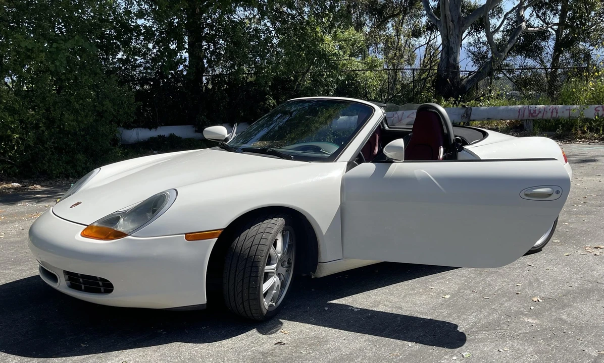 2001 Porsche 986 Boxster S - Image 25 of 31