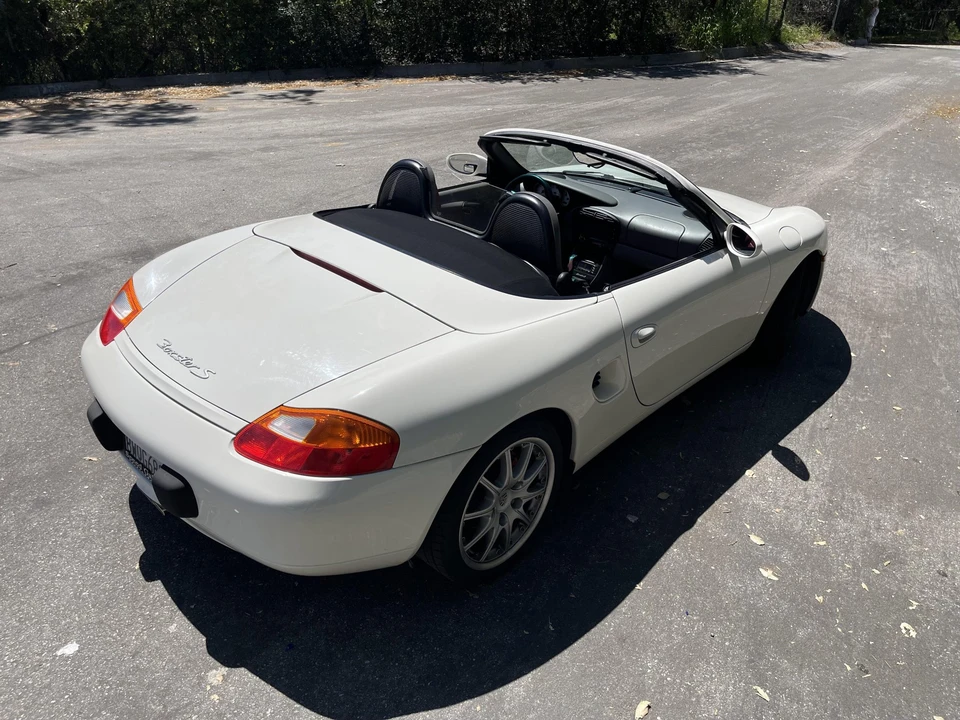 2001 Porsche 986 Boxster S - Image 18 of 31