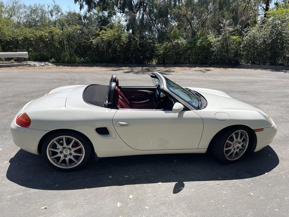 2001 Porsche 986 Boxster S - Image 14 of 31
