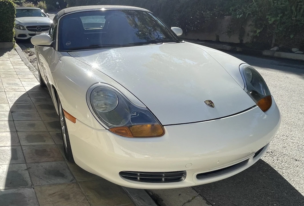 2001 Porsche 986 Boxster S - Image 11 of 31