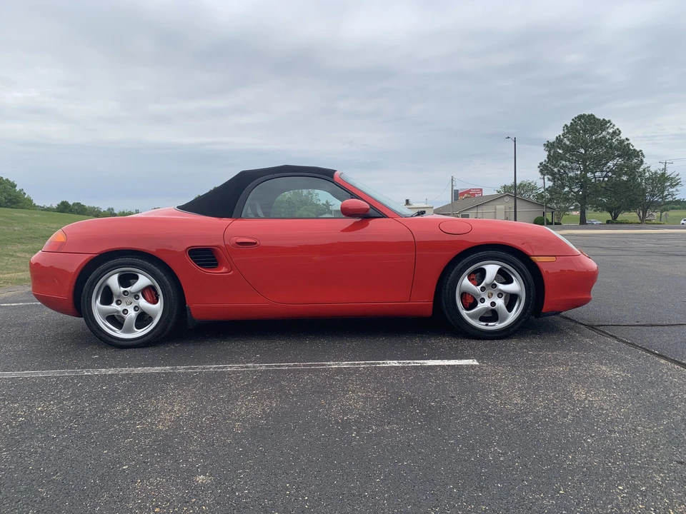 2001 Porsche 986 Boxster S - Image 9 of 31