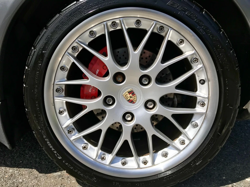 2001 Porsche 986 Boxster S - Image 22 of 31