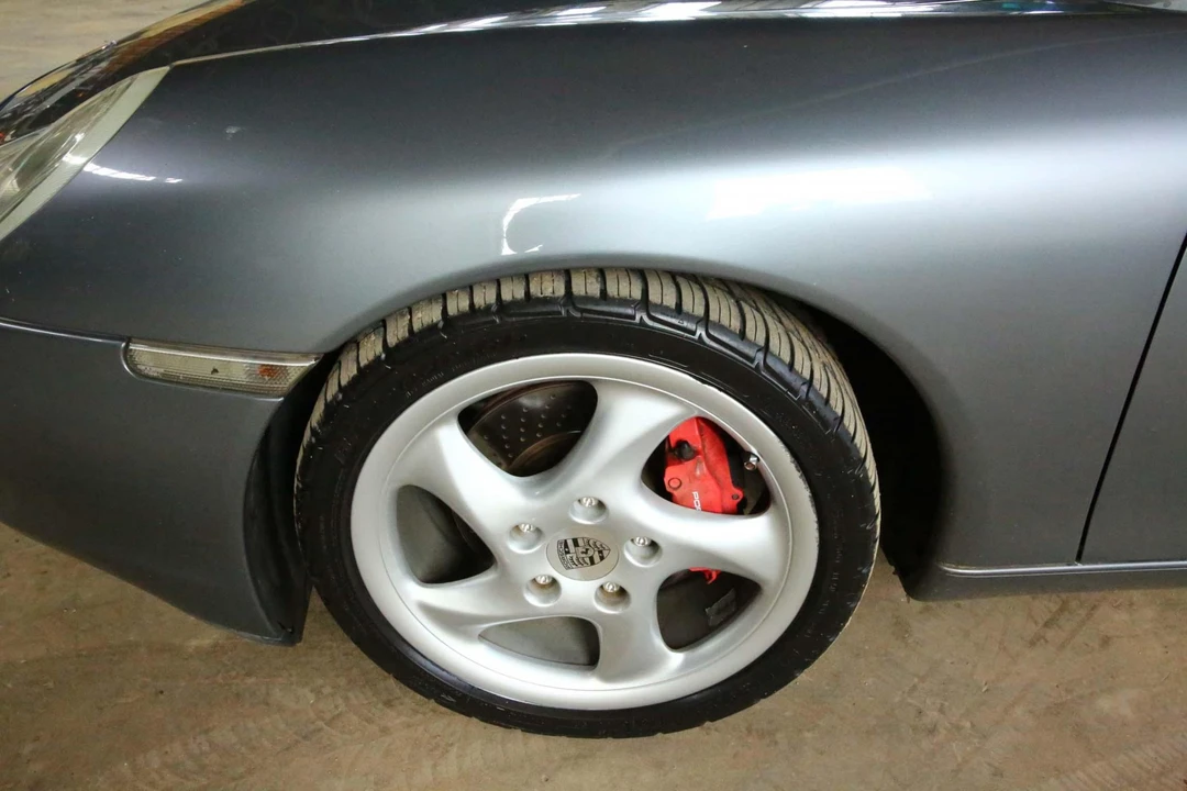 2001 Porsche 986 Boxster S - Image 14 of 31