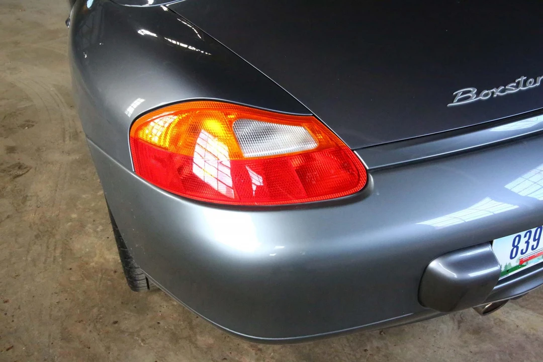 2001 Porsche 986 Boxster S - Image 19 of 31