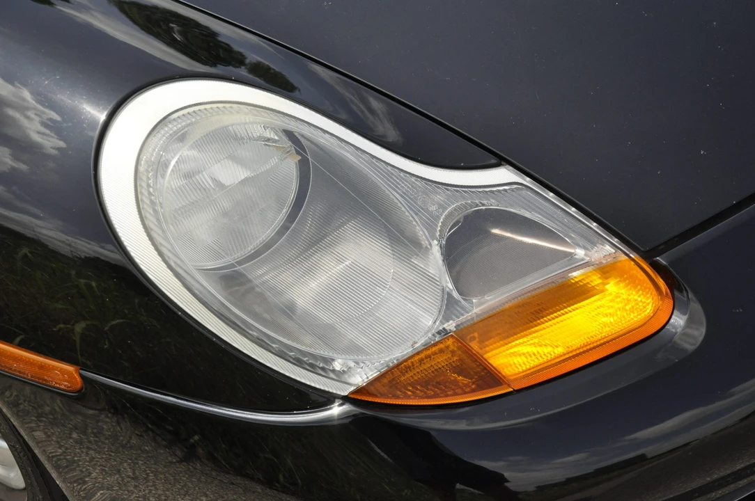 2001 Porsche 986 Boxster S - Image 25 of 31