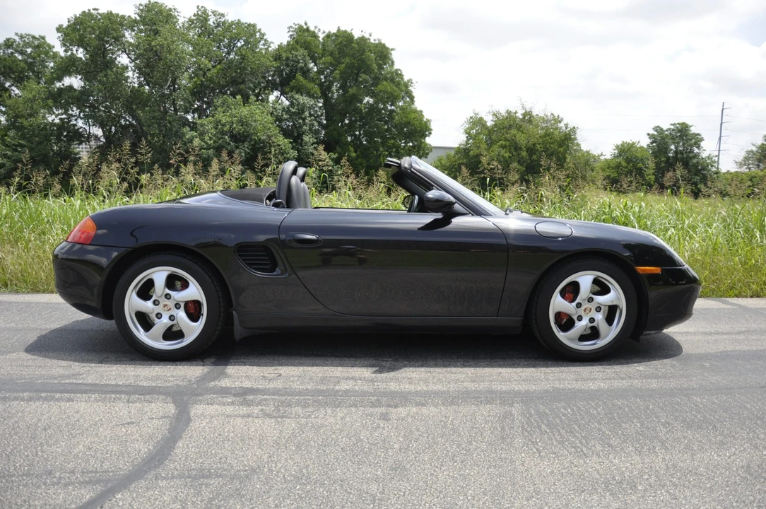 2001 Porsche 986 Boxster S - Image 12 of 31