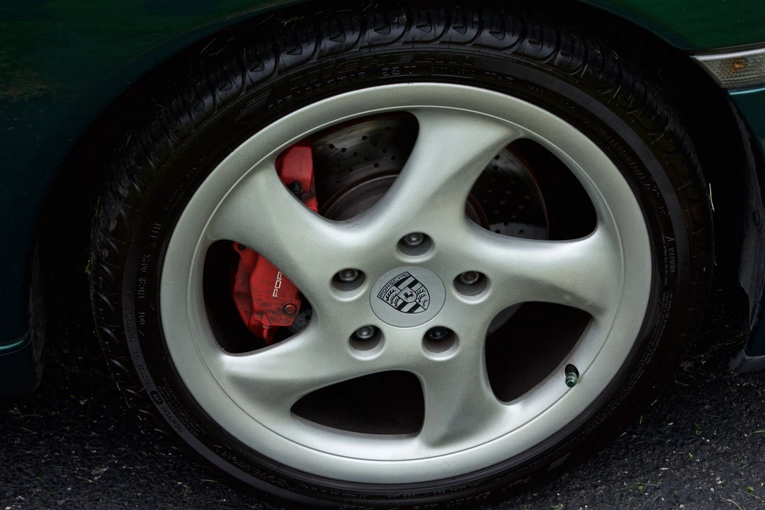 2001 Porsche 986 Boxster S - Image 24 of 31