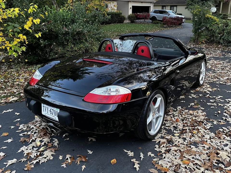 2001 Porsche 986 Boxster S - Image 9 of 31