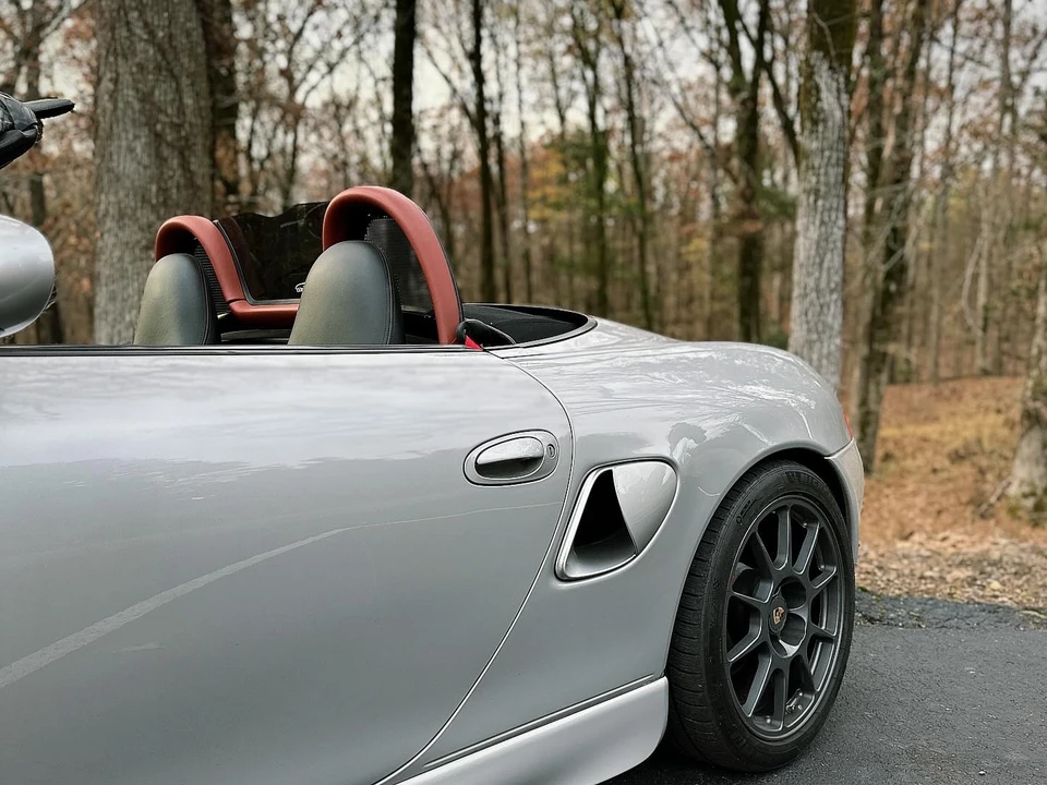 2001 Porsche 986 Boxster S - Image 18 of 31